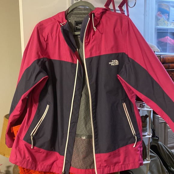 North face jacket - Picture 2 of 2